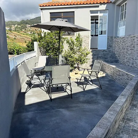 Ninho's Sea View By Sam Lägenhet