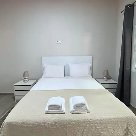 Ninho's Sea View By Sam