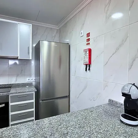 Ninho's Sea View By Sam *