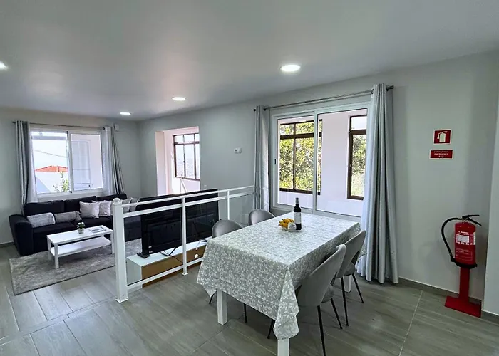 Ninho's Sea View By Sam * Ribeira Brava