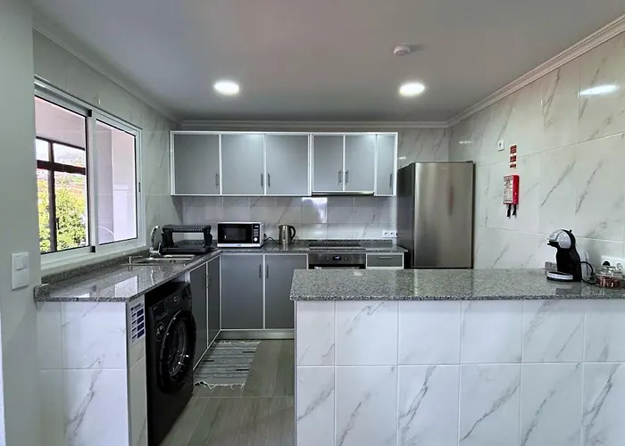 Apartman Ninho's Sea View By Sam