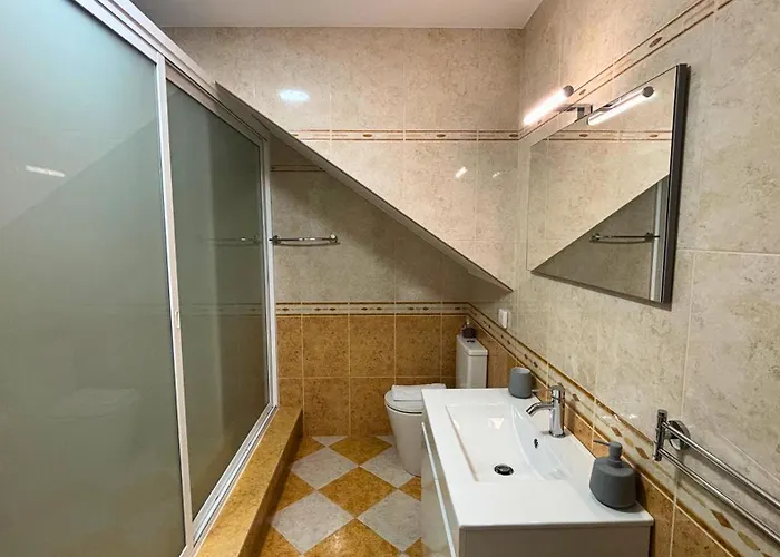 Ninho's Sea View By Sam *