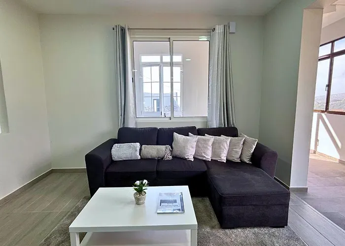 Ninho's Sea View By Sam Ribeira Brava