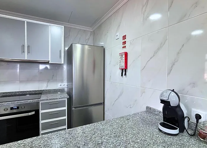 Ninho's Sea View By Sam *